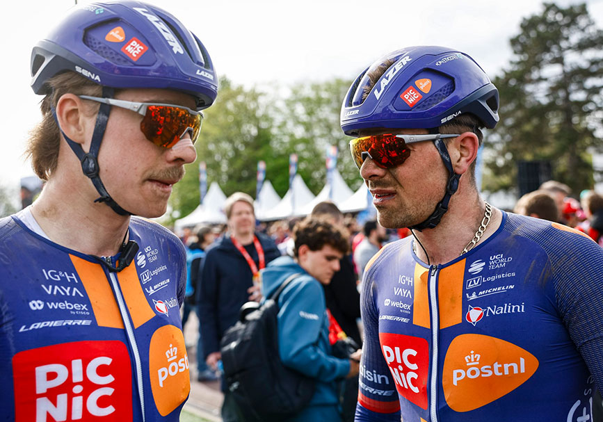 Post race debrief.	